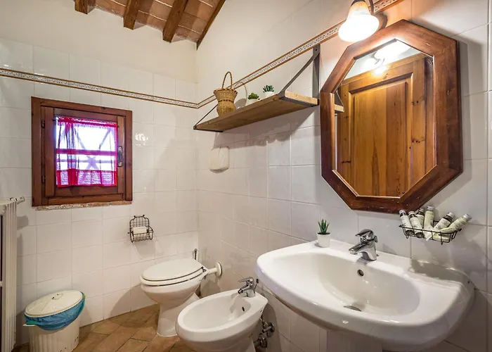 Casale Il Chicchero Kır Evi